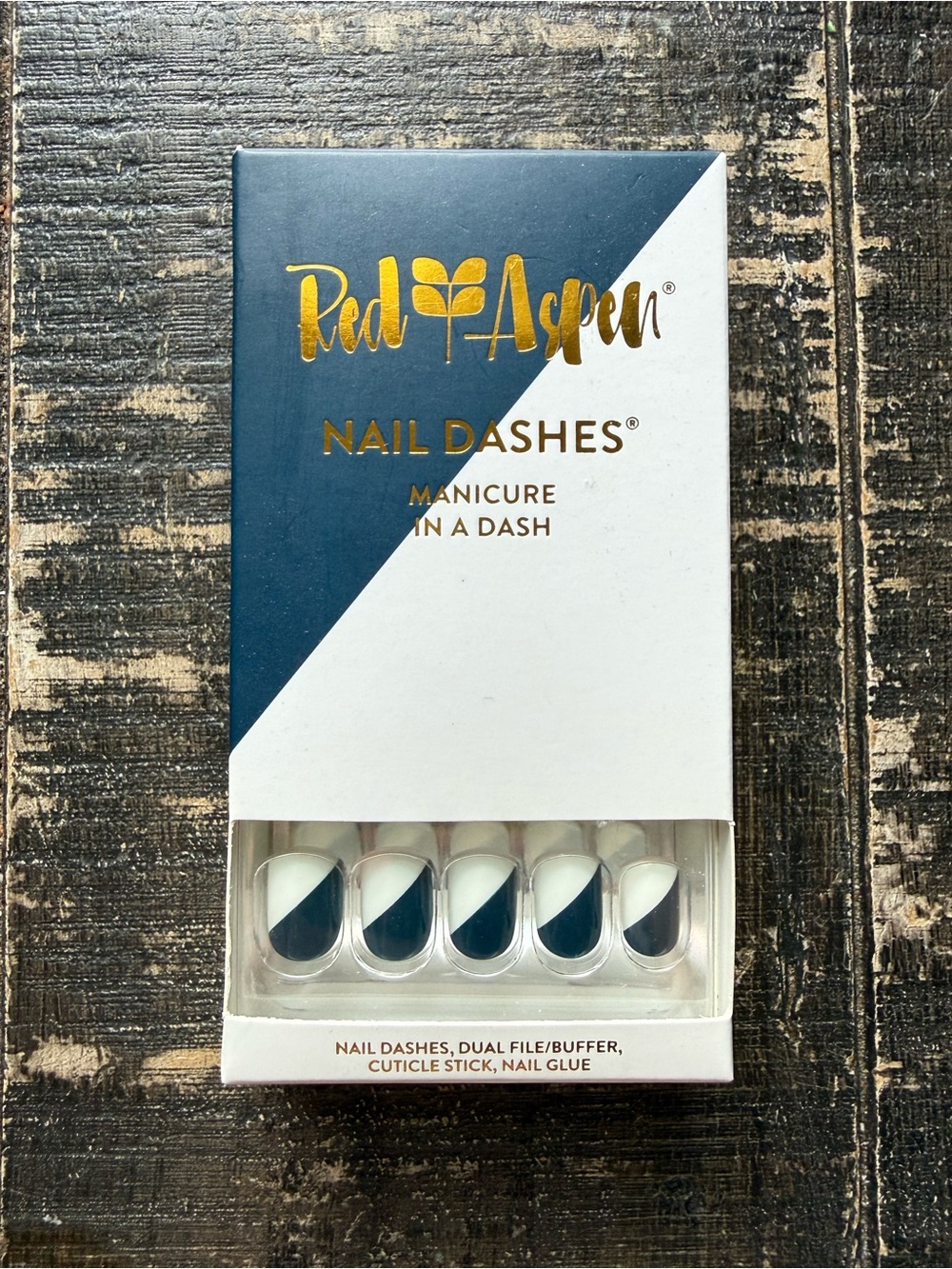 Red Aspen White & Navy Two-Tone Press-On Nails